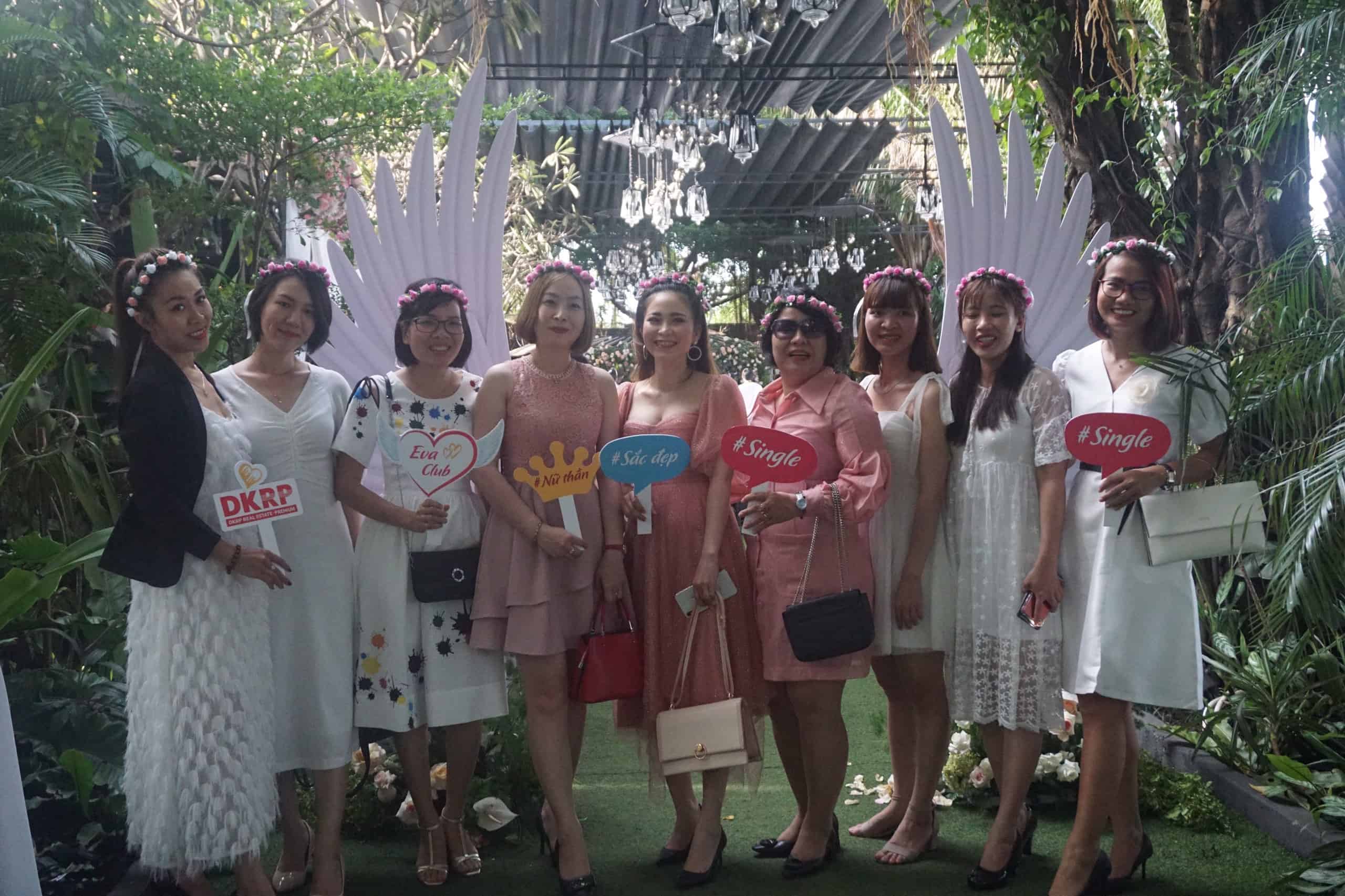 Phái đẹp DKRP rạng rỡ trong Sự kiện Chúc mừng Ngày P Phái đẹp DKRP rạng rỡ trong Sự kiện Chúc mừng Ngày P