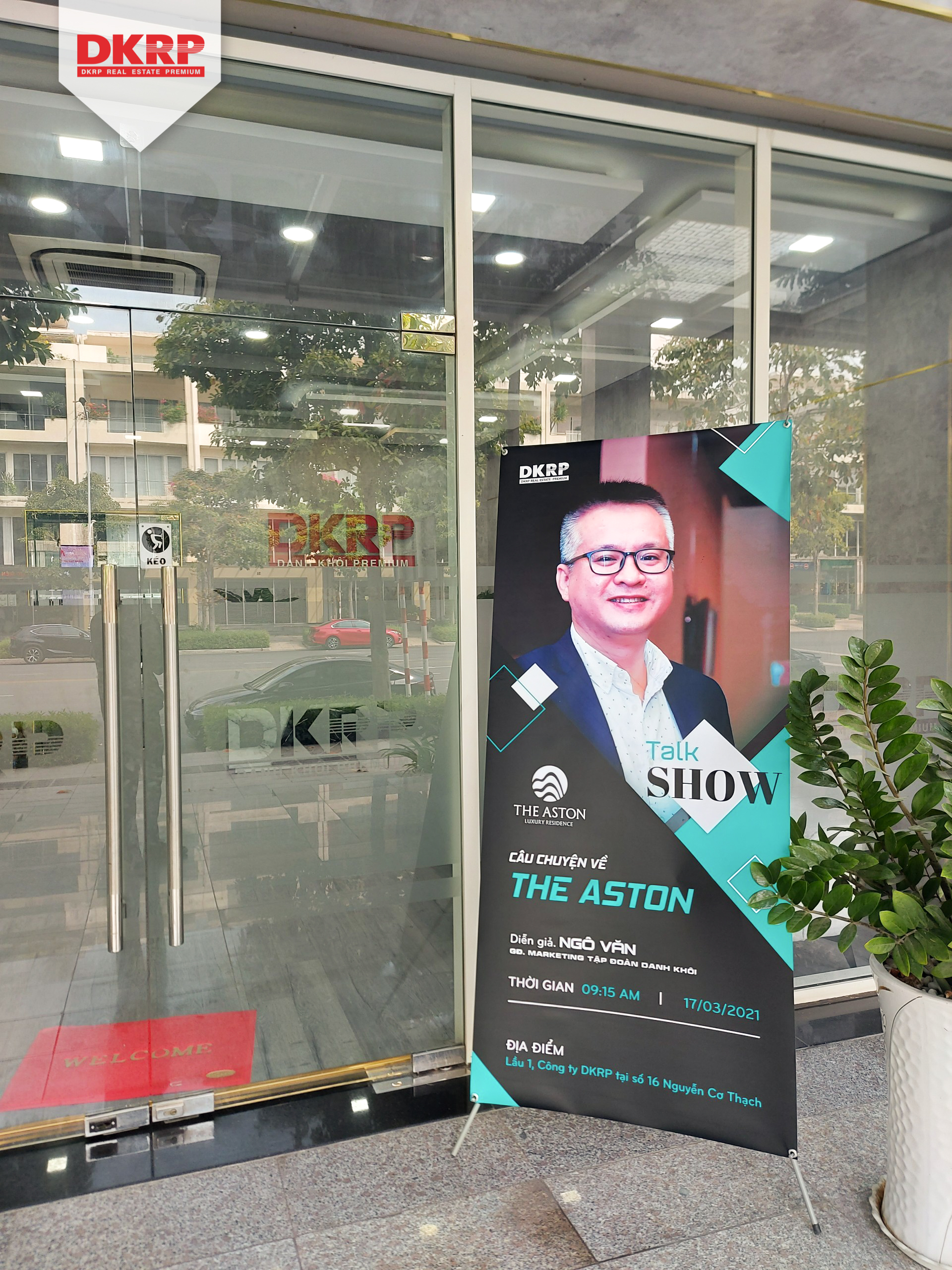 TALK SHOW: "CÂU CHUYỆN VỀ THE ASTON" z2383541188924 56c7d292ce13ade0a20b9f8cc0df10a1 - TALK SHOW: "CÂU CHUYỆN VỀ THE ASTON"